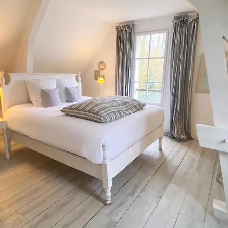 Vakantiehuis Spacieuse Avec Piscine Privee A *