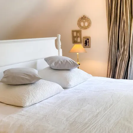 Spacieuse Avec Piscine Privée à Сasa de vacaciones