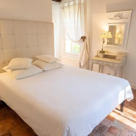 Spacieuse Avec Piscine Privee A Vakantiehuis *